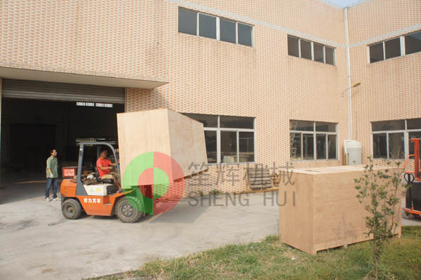 我公司為歐洲GFW公司提供蔬果分選，清洗，切割，風(fēng)干，漂燙設(shè)備