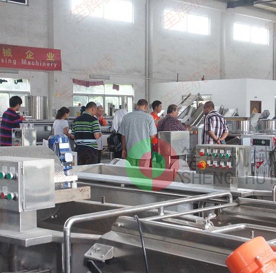 馬來西亞SYED MOHD FOOD(M) SDN BHD公司客人組團(tuán)到我司調(diào)研并購(gòu)買肉丸生產(chǎn)線