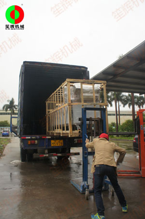 清明節(jié)前走一波,蔬果清洗設備裝車出貨!