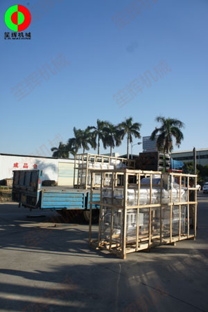 安徽客戶訂購(gòu)的果蔬清洗機(jī)等食品加工機(jī)械按期交付！