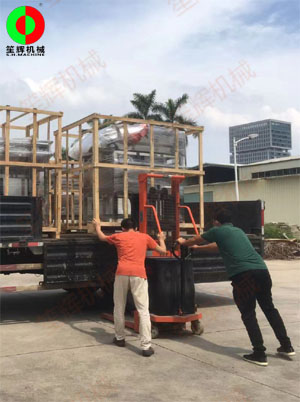 渦流洗菜機等蔬果清洗加工機械發(fā)貨交付江西客戶！