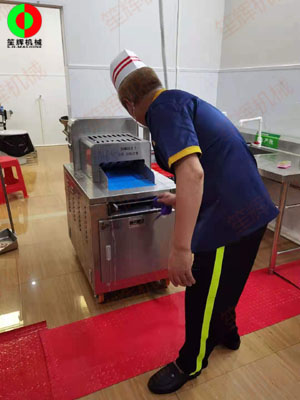 湛江某大型凈菜加工配送中心上線設(shè)備投入運(yùn)營(yíng)！