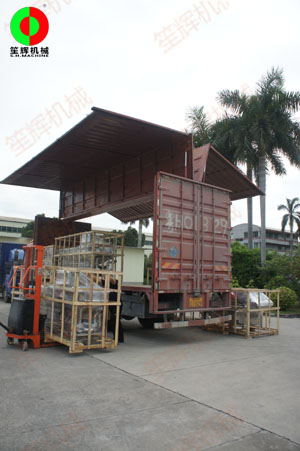 湖南經(jīng)銷定制的多套渦流洗菜機等設(shè)備專車發(fā)貨交付！